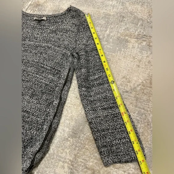 Banana Republic Black Marbled Knit V-Neck Sweater Side Zips Long Sleeve Large - Picture 11 of 11